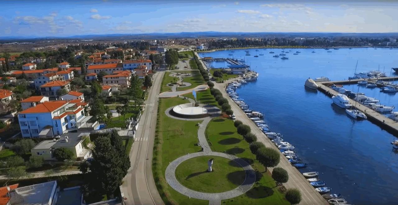 Apartment Uma Умаг Екстериор снимка