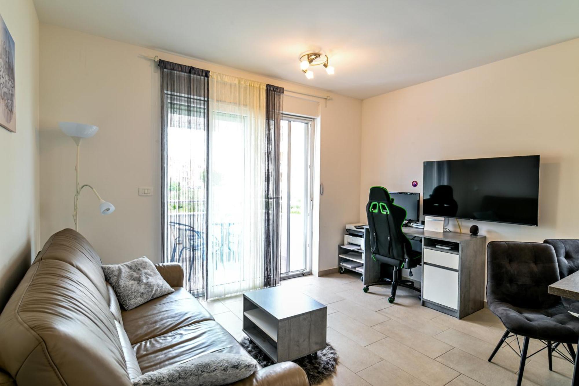 Apartment Uma Умаг Екстериор снимка