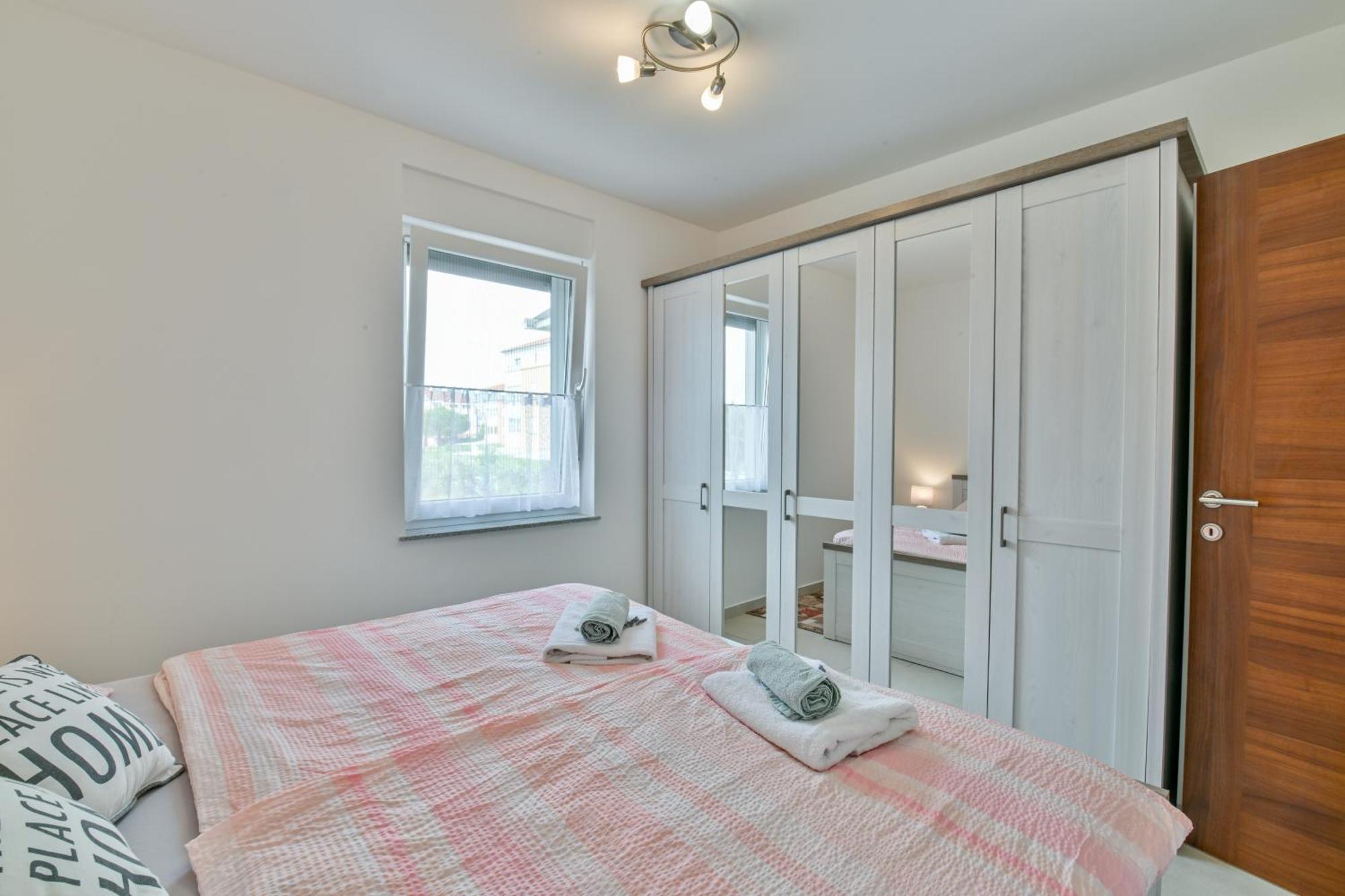 Apartment Uma Умаг Екстериор снимка