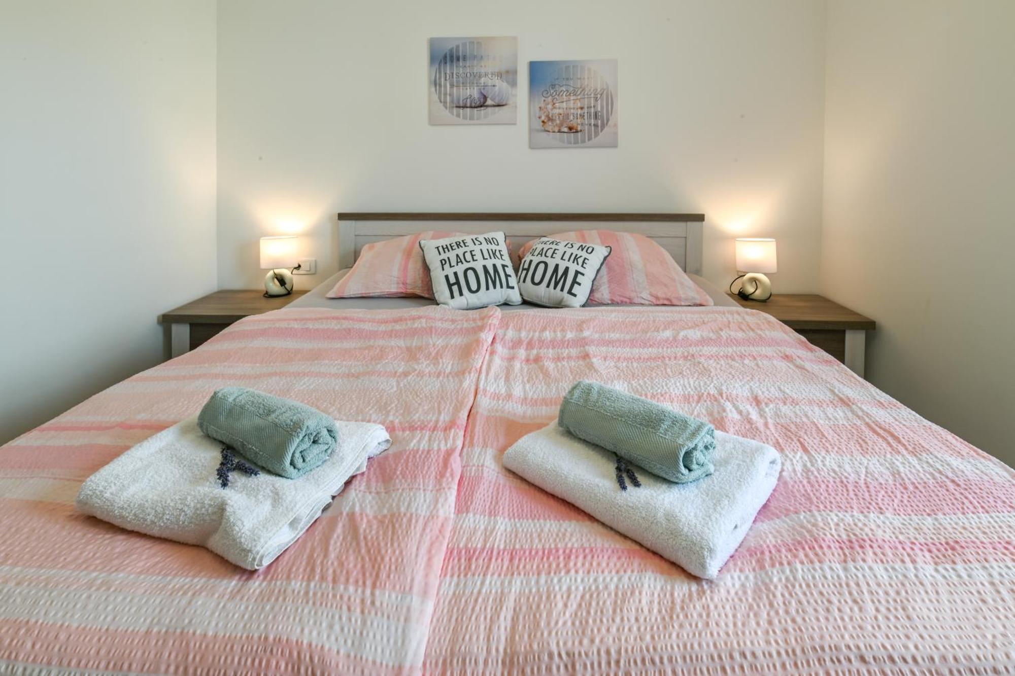 Apartment Uma Умаг Екстериор снимка